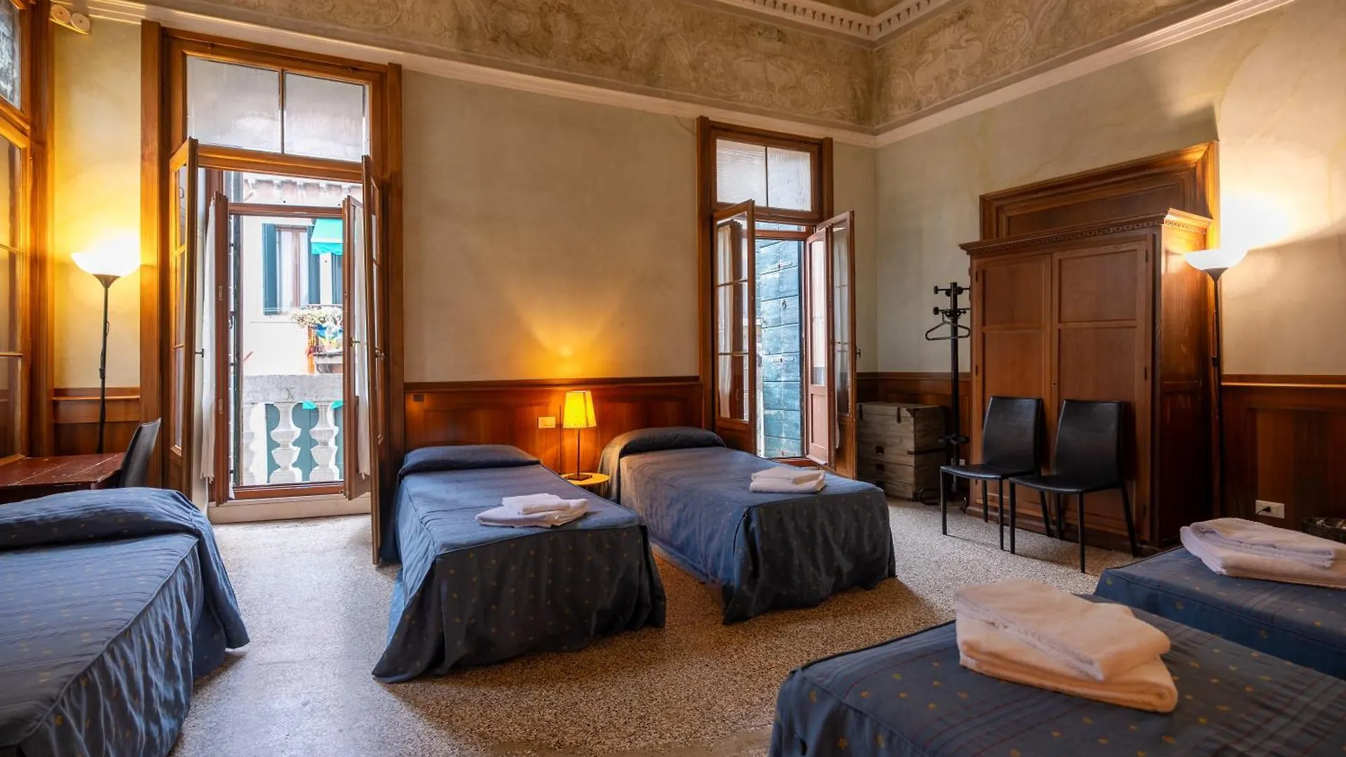 Foresteria Valdese Venezia Hostel Venice